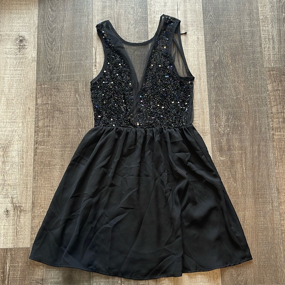 FOREVER 21 DRESS